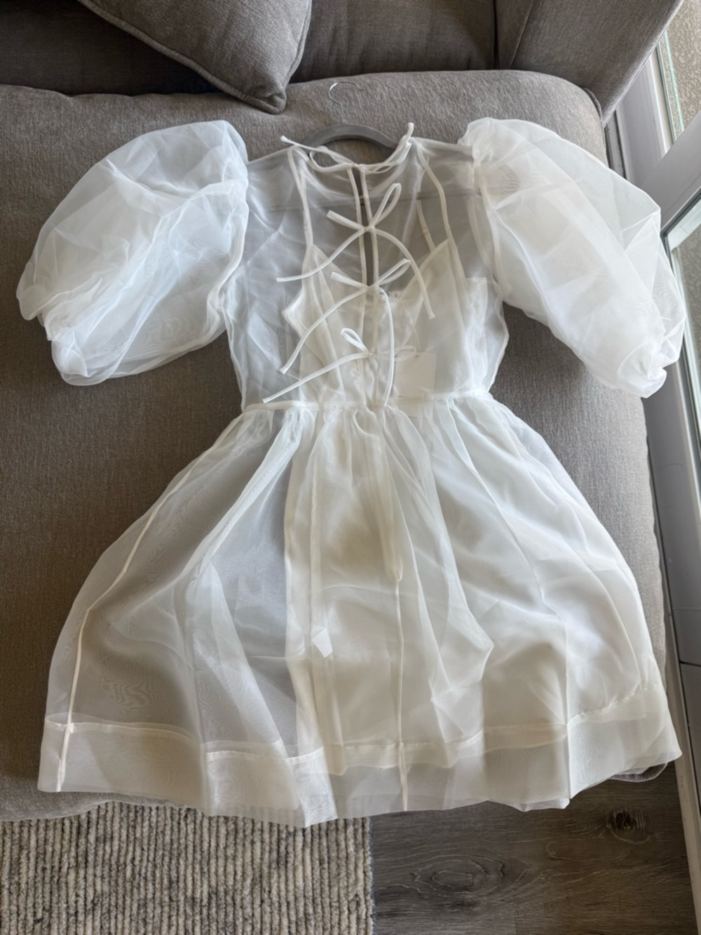 Amanda Uprichard White Puff-Sleeve Mini Dress - Picture 2 of 4